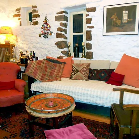Maha House * Pelasgia