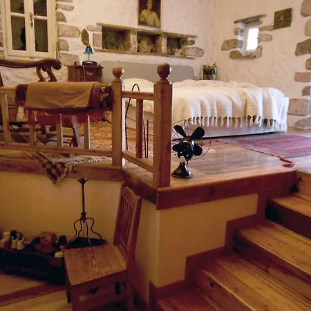 Maha House Villa Pelasgia